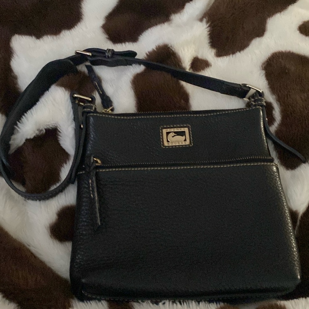 Dooney Bourke handbag like new.Beautiful goes with any ensemble.